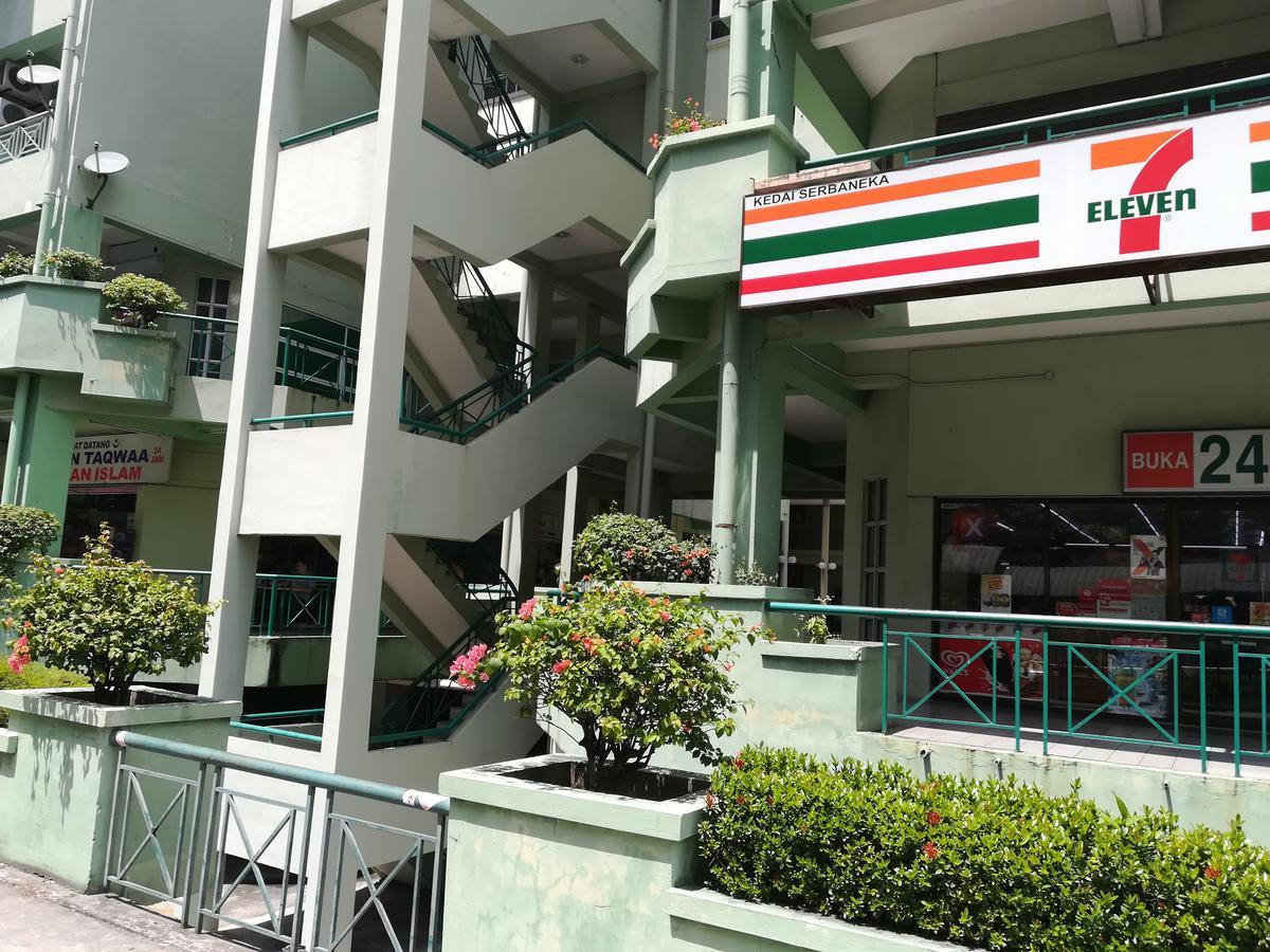 Get Inn Backpackers Kota Kinabalu Exterior photo